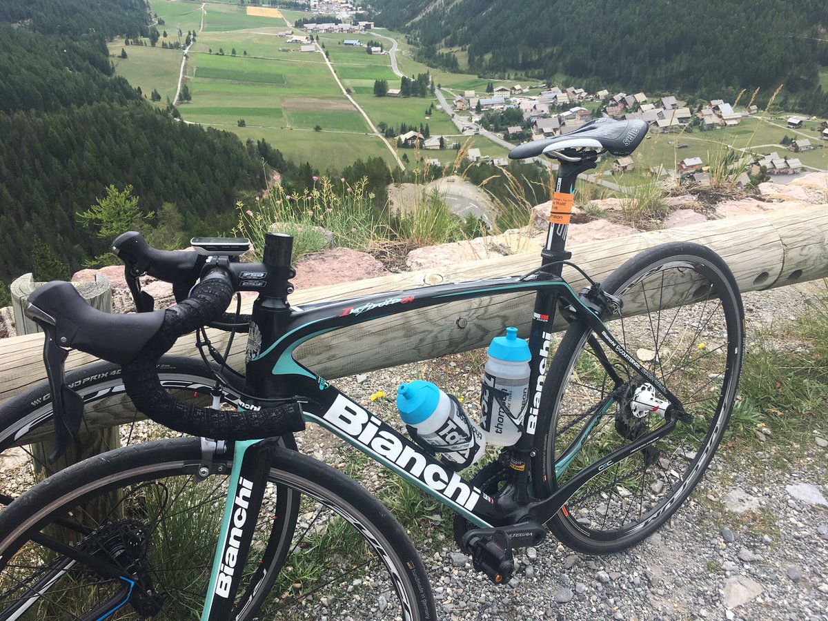 la_wolff's tweet photo. Touring Italy in the Piedmont region is best riding a Bianchi! @jj_cycling @BianchiOfficial https://t.co/kaWVGCjmI3