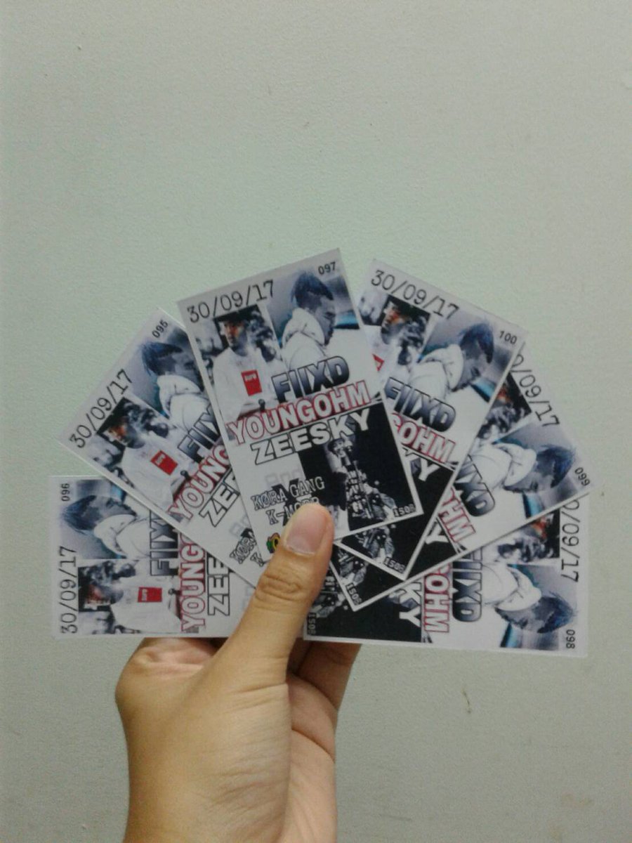 CloudWhatFKcha's tweet photo. ก็ไม่มีเธอคอยcontrol...
#YOUNGOHM #FIIXD #ZEESKY https://t.co/1css0a3nJo