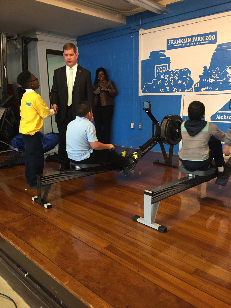 CoachBalto's tweet image. 5 Days: @CRIBoston provides our students with amazing opportunities. It's even better when you can show your rowing skills to @marty_walsh