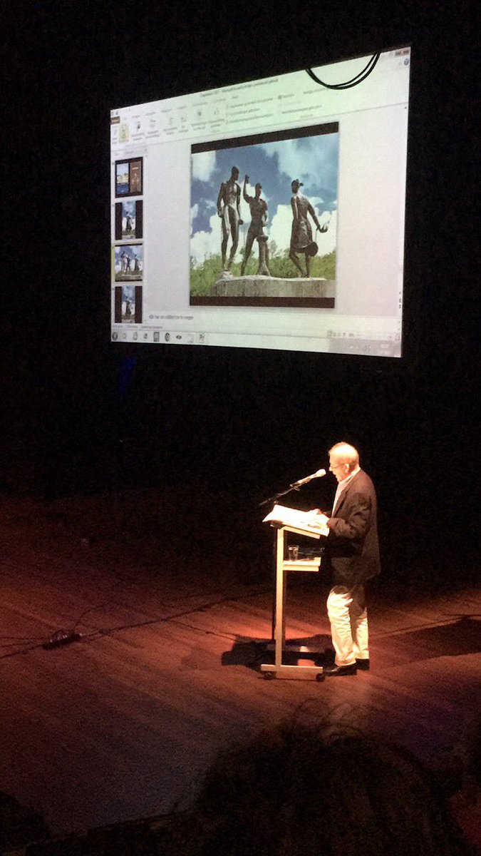 WendelineFlores's tweet photo. Joseph Hart presenteert zijn nieuwste boek De Wooncirkel #indeknipscheer https://t.co/X6Wr4iWX0E