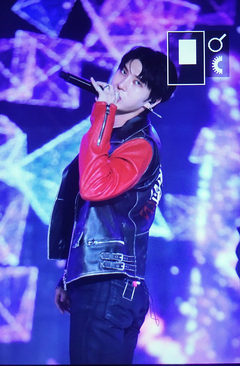 170903 인천스카이페스티벌 #택운 프리뷰

왜 행사장에서는 항상 데이터가 안터지는걸까

<a href="/JUNGTW_LEO/">VIXX_LEO 정택운</a> #레오 #빅스 #LEO #VIXX #빅스LR #Whisper