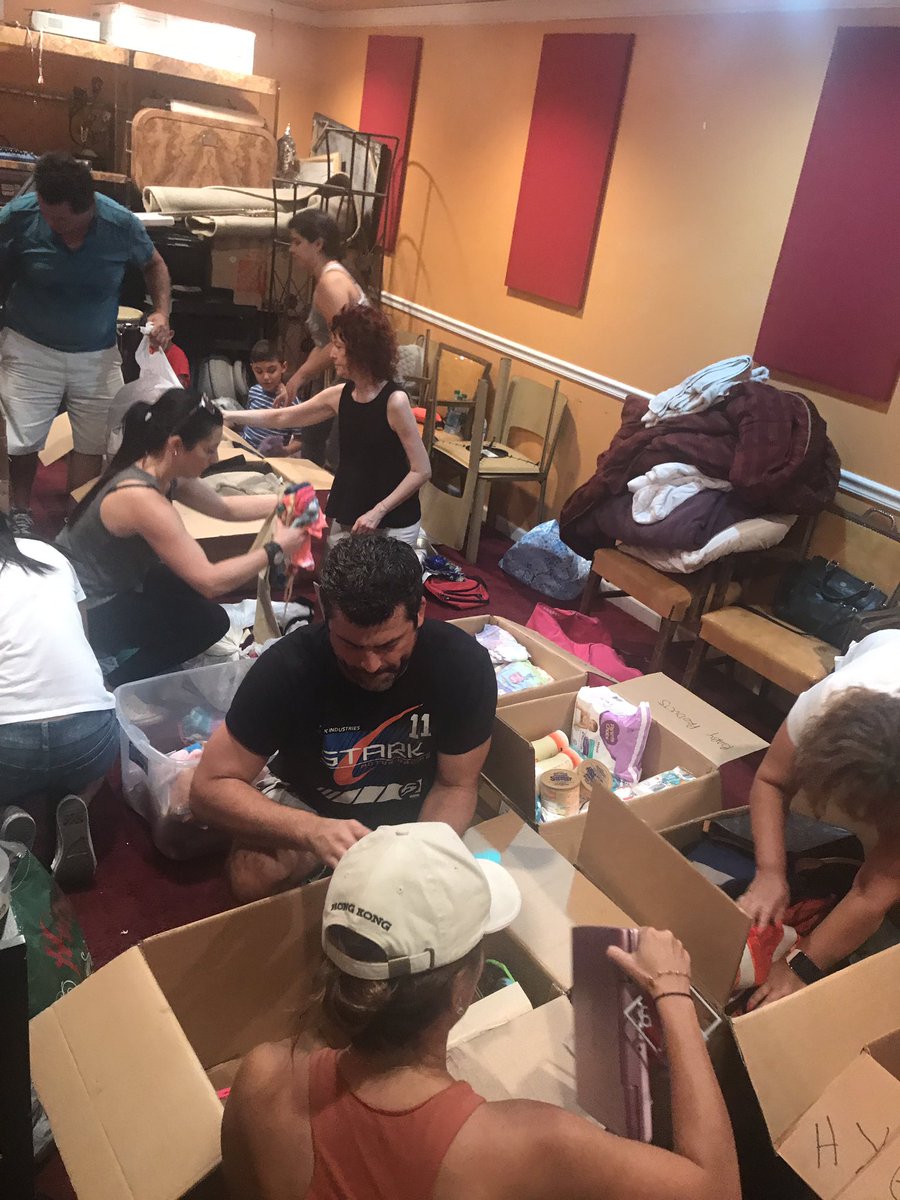 FFGCinc's tweet photo. Making it happen for Texas with this incredible group of volunteers this morning #Miami #StrongForTexas #FFGC #FriendsForGlobalChange ❤️💙 https://t.co/a72BkghpCK