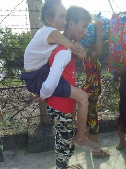 Rohingya_Times's tweet photo. Innocent Rakhine Villagers leaved their homes to escape from #Bengali # Extremist #Terroist's Attack. https://t.co/AFs8OSWB8g