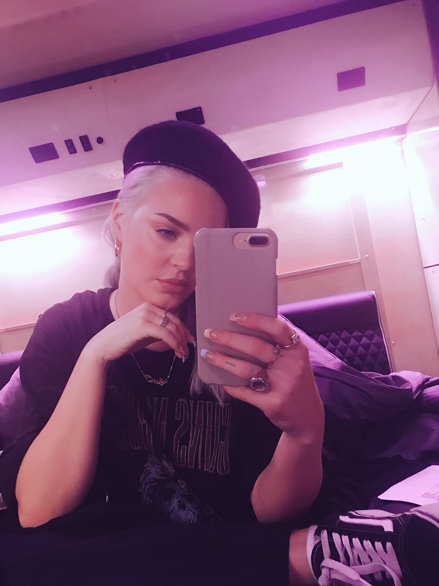 Today is rainy but it's also <a href="/fusionfest/">Fusion</a> so it's ok 🤹‍♀️