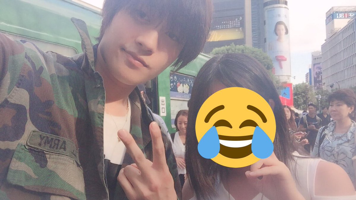 takuminpomchige's tweet photo. やっぱ載せたいんで載せます🙄
もう幸せだったほんと
くっそうるさかったし急に話しかけてごめんね
でもみんなわかるよ！って言ってくれてたくみんなんて覚えててくれて泣きそうになった(；▽；)ぽむしげは安定にうわって顔されたけど笑
でもほんとありがとう。みんな大好きです！！！！ https://t.co/Vv4CQDYWxM