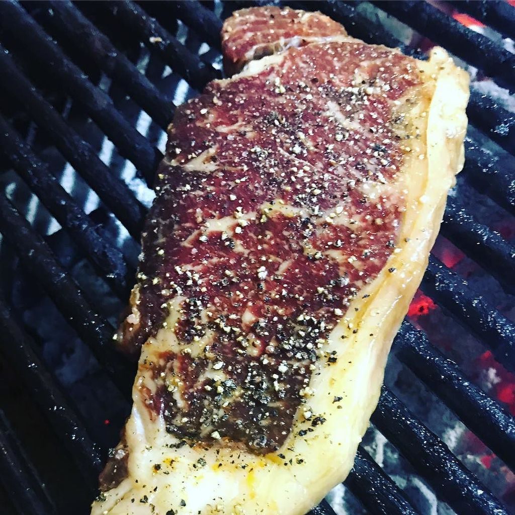 Kebabish_Mcr's tweet photo. Wagyu Sirloin. #halalwagyu #hmccertified #halalsteaks #wagyu #wagyubeef #sirloin #steak #grill #manchester #resta⦠https://t.co/vUQCsZj9dp https://t.co/68iheanCzt