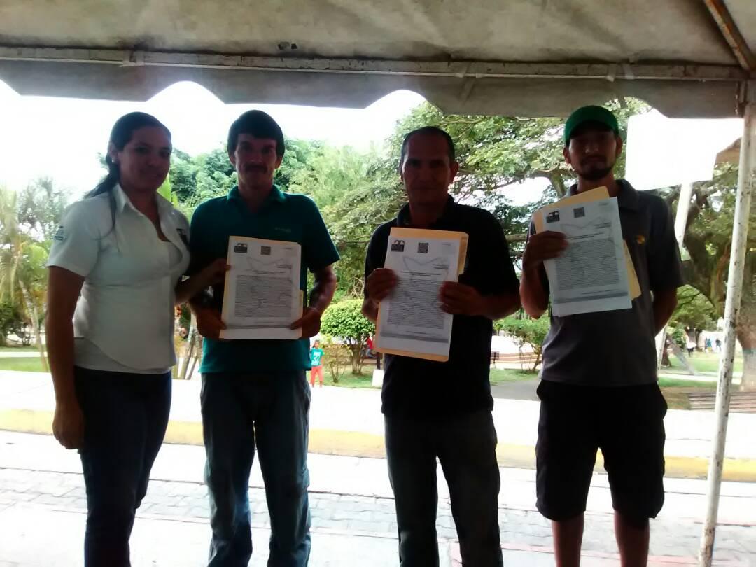 .<a href="/ORT_TRUJILLO01/">INTi ORT-Trujillo</a> entregó Títulos de Tierra a campesinos del municipio Escuque 
#RangelSilvaGobernando