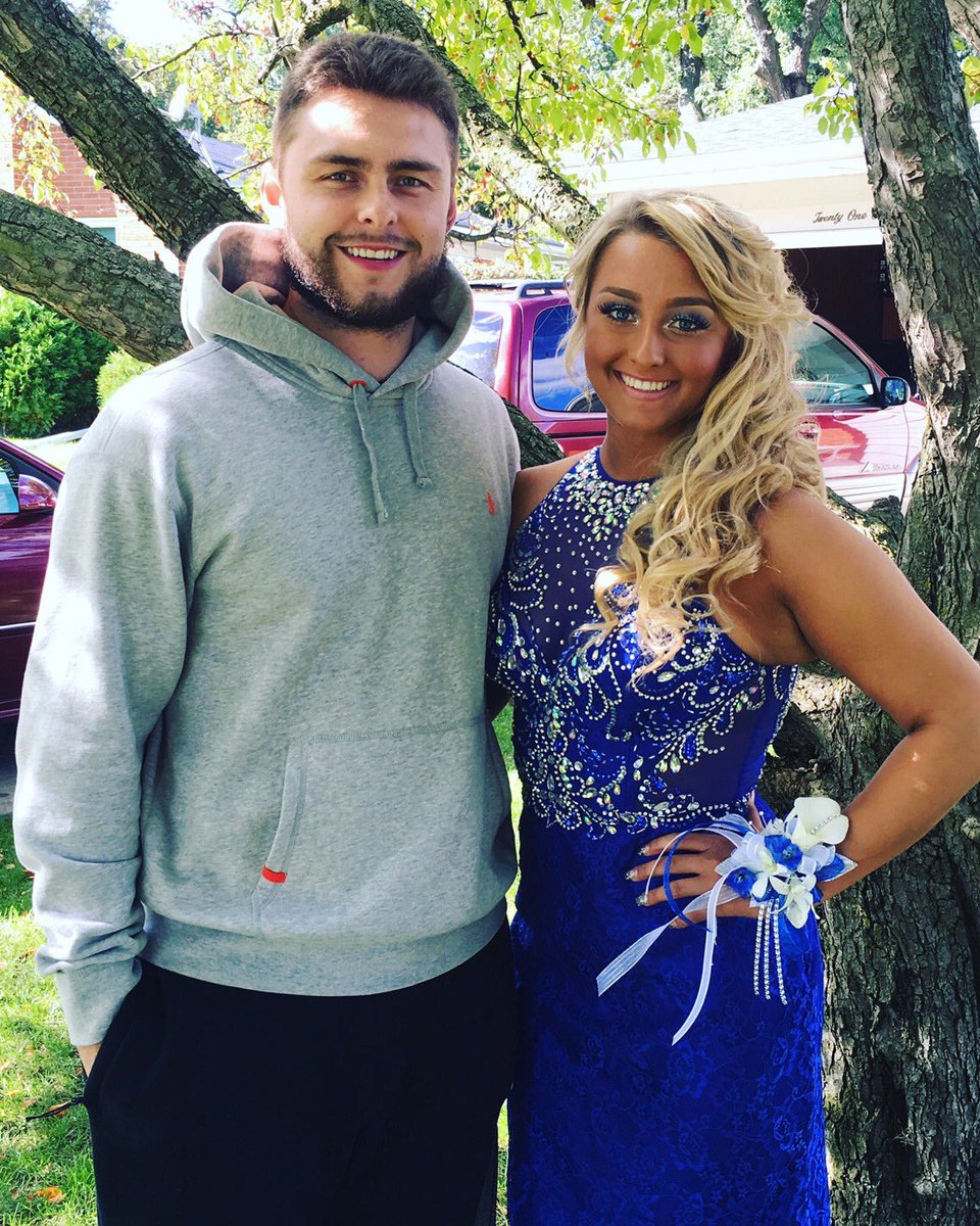 DLJKHUBB's tweet photo. You will always be the miracle that made my life complete! 💙💖 #son #daughter #siblings #love ❤️ @_kayyhubb https://t.co/n4bPPm4S7A