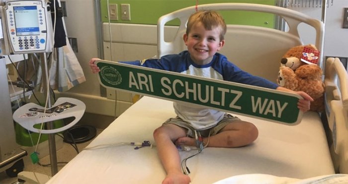 ThatDamnBear's tweet photo. #AriSchultz #E60 story had me in tears. The heart of a Lion. #RIPAri @espn Rest In Paradise Champ https://t.co/ZMJh2v2LYA