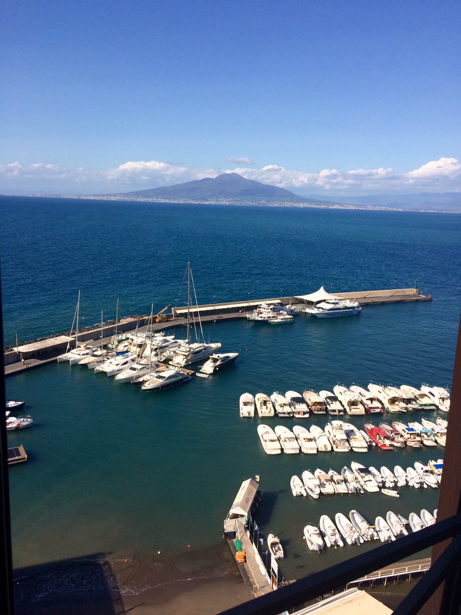 Oh, for goodness sake. I asked for a room with a view! So happy to be home #grandhotelexcelsiorvittoria #loveSorrento