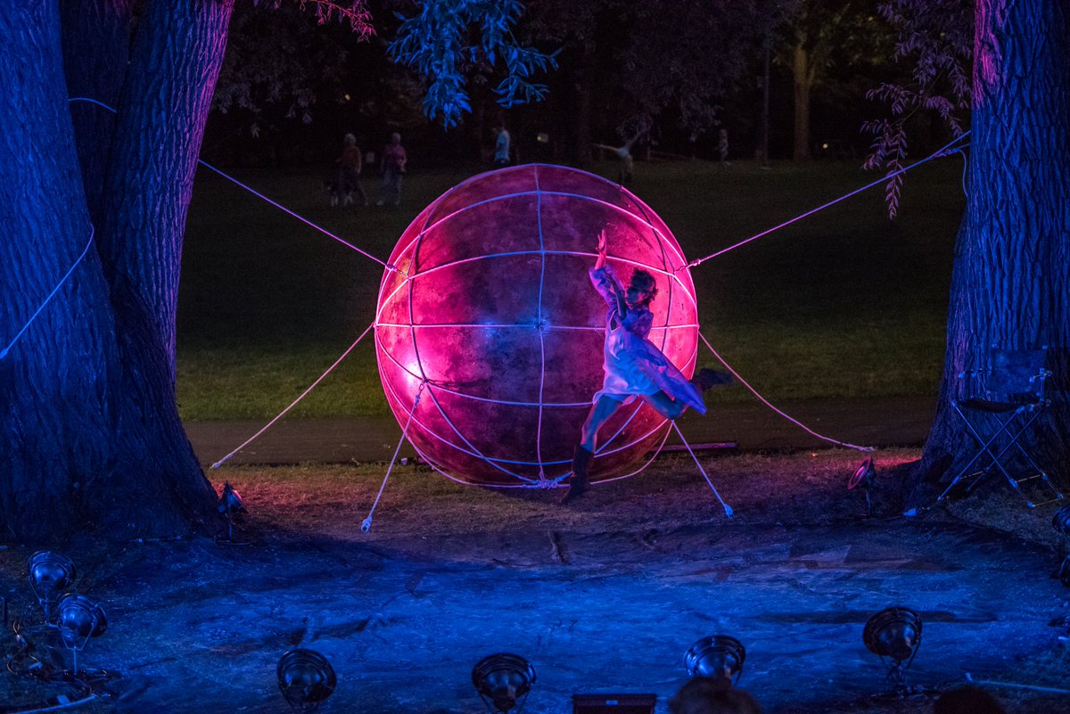 ShakespeareRuff's tweet photo. It's closing night! Come dream with us one last time in Withrow Park at 8pm! #RuffInDream https://t.co/i0IdtPWufR