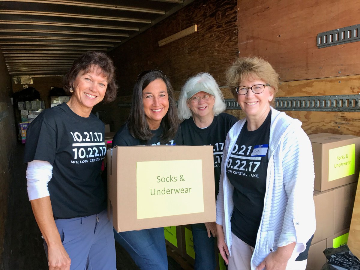 WillowCreekCL's tweet image. The #HurricaneHarvey Relief Team is ready to receive donations! They'll be at 100 S. Main thru 2 today! buff.ly/2vVGdWC
#WCLServes