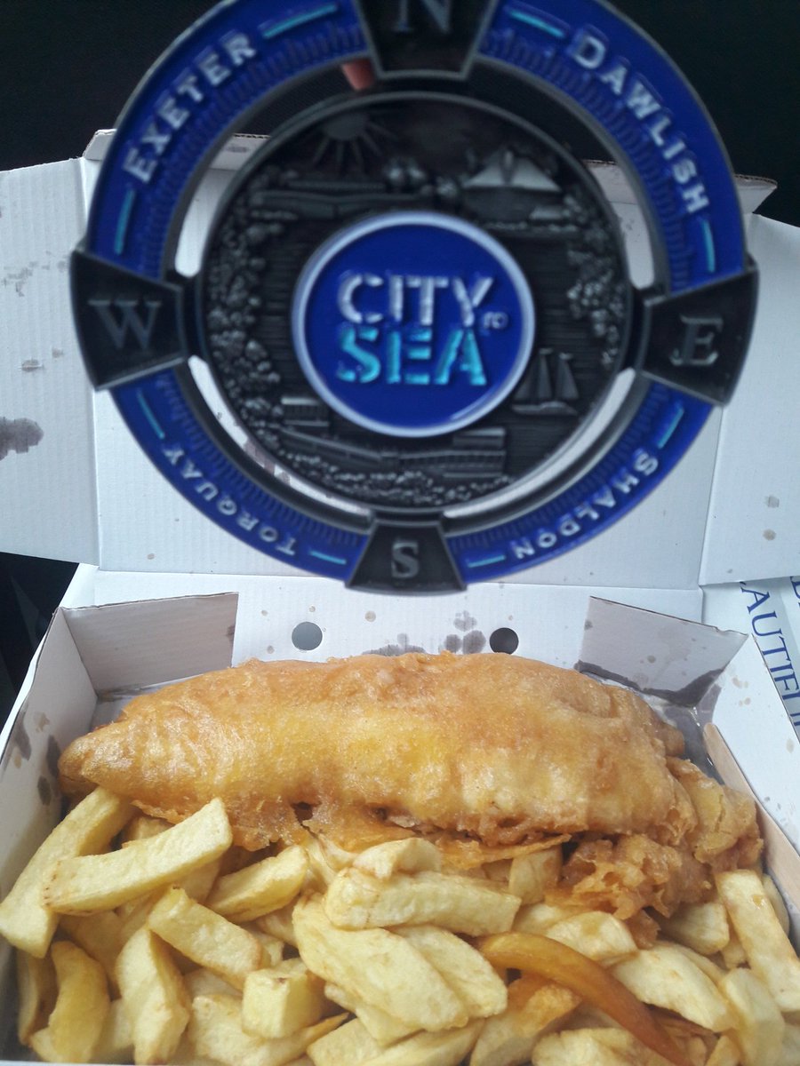 Wow what a #marathon 20mph winds and pooring rain the whole way ⛆🌬🌧⛆😰😓 <a href="/THHN2/">THHN - Memory Makers</a> city to sea #Exeter to #Babacombe #fishandchips at the finish😀