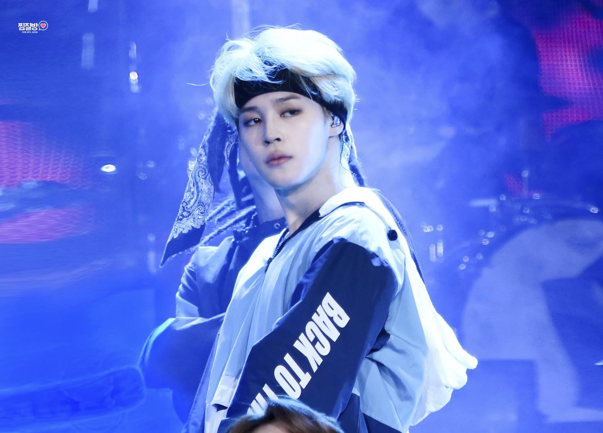 JIMINHOME_1013's tweet photo. 170902 서태지콘 #지민 #JIMIN #박지민 #BTS #방탄소년단 @BTS_twt 

자 이제 그 차가운 눈물을 닦고
COME BACK HOME https://t.co/TSId3zHBEs