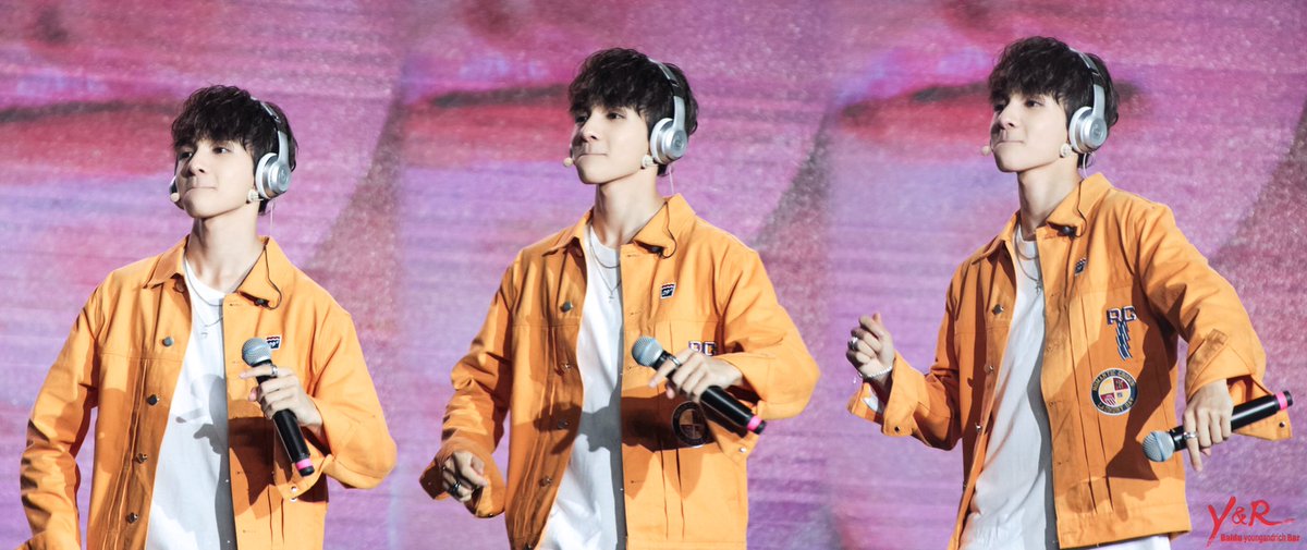 youngandrich117's tweet photo. 20170826 Showcase in Nanjing

#SamuelKim #KimSamuel #김사무엘 #사무엘 #식스틴 #SIXTEEN https://t.co/yyriZZ05zR