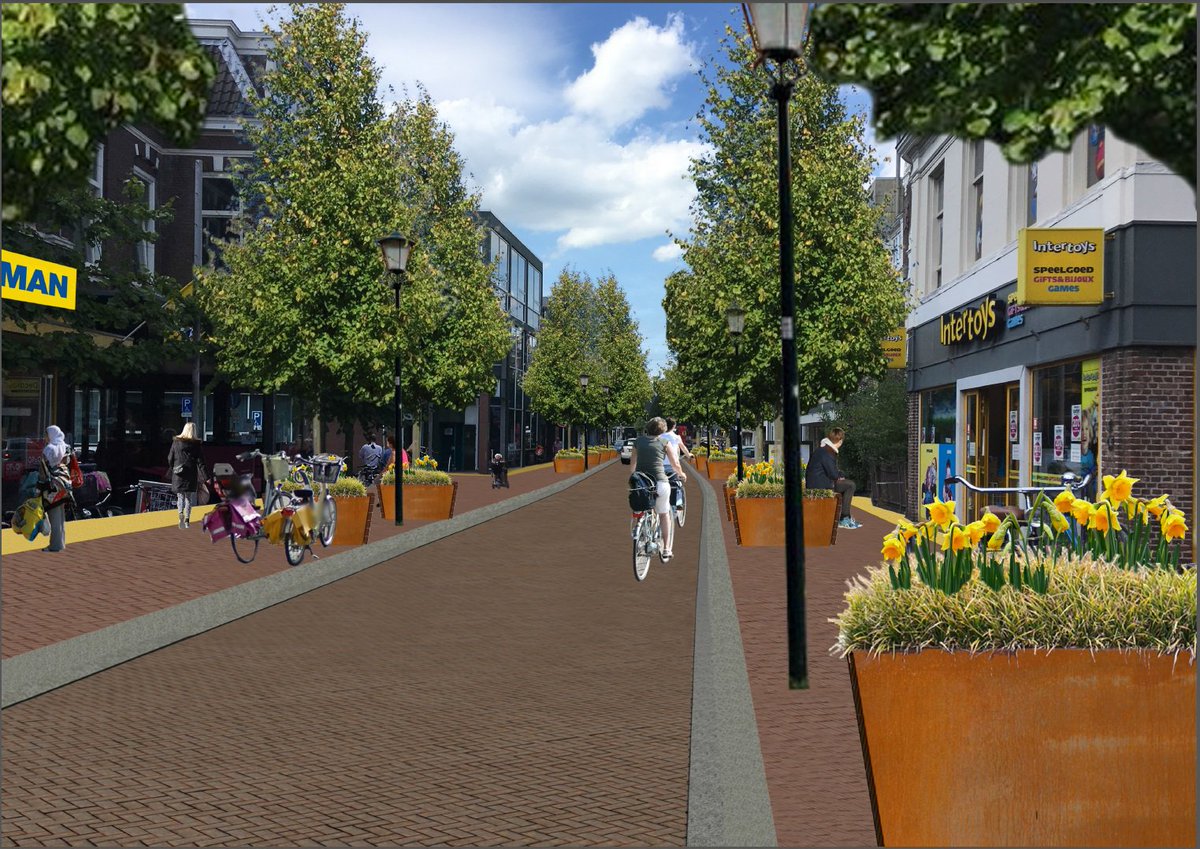 GemZaanstad's tweet photo. Nieuwe bestrating, meer bomen, extra fietsenrekken: morgen start de opknapbeurt van de #Westzijde. Meer info → https://t.co/hQIZEomop1 https://t.co/EUbLMH7KJ5