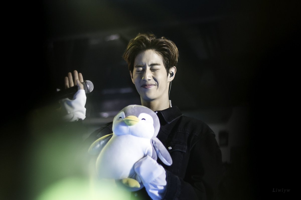 Lepetit626's tweet photo. Capturing your smile is my happiness
Always did , always will 

HAPPY BIRTHDAY MARK :) 
#Mark #마크 #GOT7 #갓세븐 #HappyMarkTuanDay https://t.co/IOAQCYCxpP