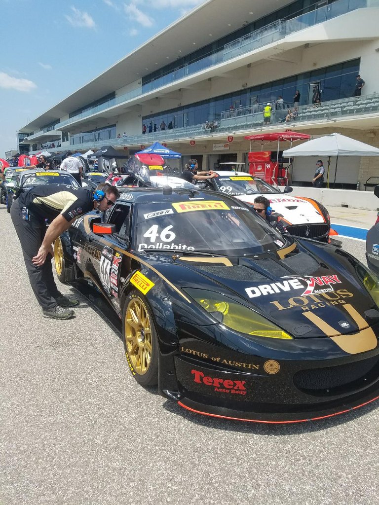 scottdollahite's tweet photo. @SDR_motorsports will be going live on Facebook and Twitter throughout the race! #46 https://t.co/Zf0ypnKoOs
