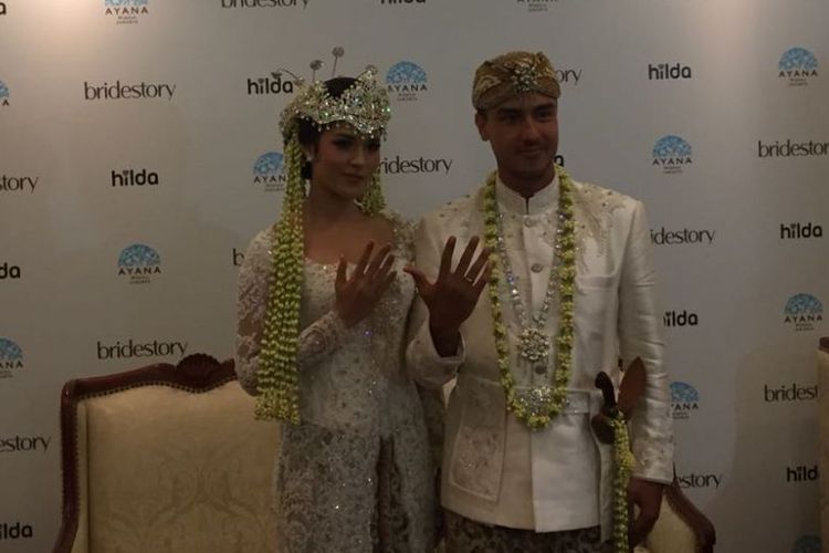 "Officially married:
