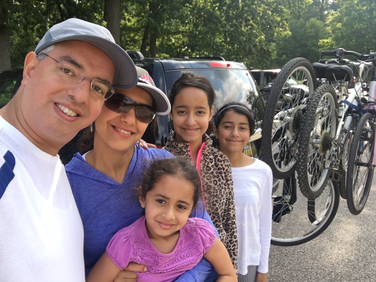 Excellent weather and inspiring Sunday, the whole family is ready to hit the trail 🚲x5.