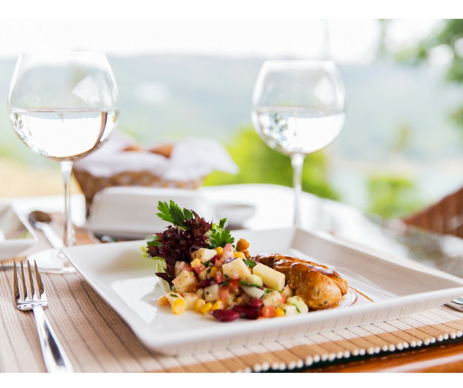 Get great discounts at your local restaurants with AARP Member Advantages.  goo.gl/DYTxMV @AARPMemberAdv #septemberdiningdays #ad