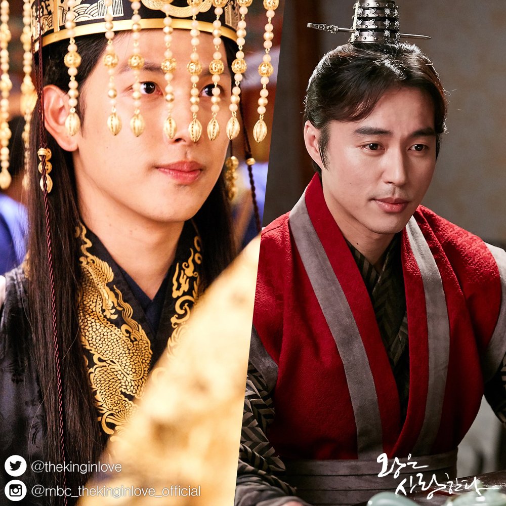 종영 앞둔 <#왕사>관전포인트 3!
원린 브로맨스, 산의 진심, 세자파vs반세자파 최후 대결▶bit.ly/2w3e28O
#왕은사랑한다 #TheKingInLove #관전포인트 #WonSanRin #siwan #yoona #jonghyun