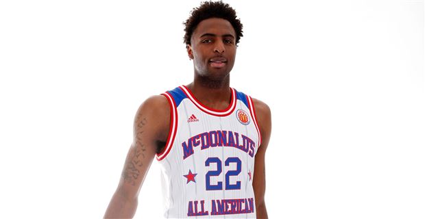 EvanDaniels's tweet photo. Mitchell Robinson has decided to bypass college to begin training for the NBA Draft, he tells Scout | Story: https://t.co/ckHIGNuHEZ https://t.co/VG1tg5IqWW