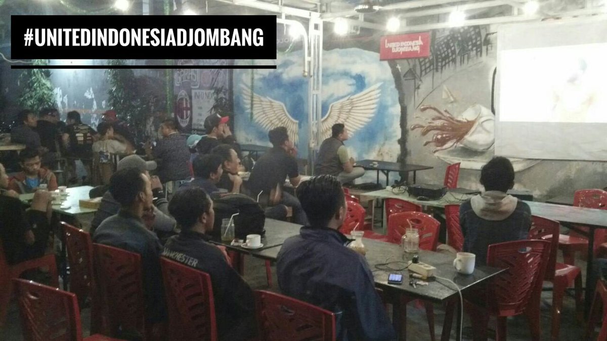 Terima kasih untuk pejuang nonbar semalam yang masih setia datang 👏👏
#UnitedTogether
#unitedindonesia
#UIDJ