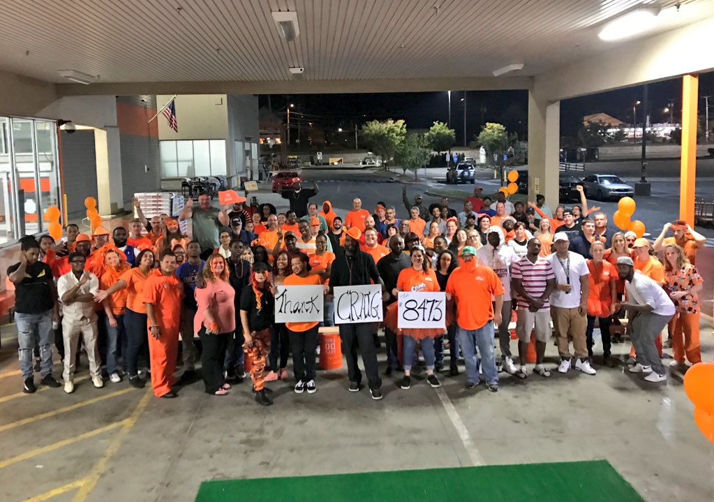 HD8473's tweet photo. Kicking off our Success Sharing &amp; Club 365 Celebration at 8473! Everyone's in the Orange 🍊Spirit! @hmalak @smarteypantz @DelvecchioA https://t.co/ATt44TflxC