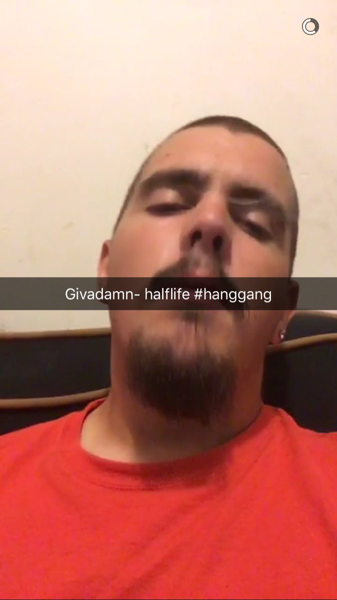 LilTooSad's tweet photo. It's 12:46 and the fans never sleep 👏💀💯 #HangGang #Halflife #LilSith #GIVaDAMN #soundcloudrapper #fanappreciation #fanlove https://t.co/iHIAED0Gxz