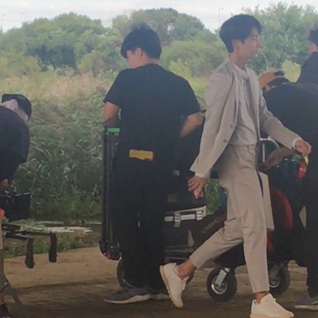 DJ0-LPOUQAAvXaR.jpg:large