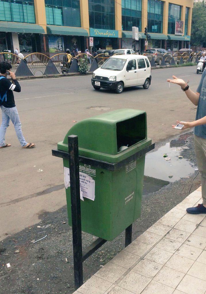 GlobalGoalsPUNE's tweet photo. Some of the teams are on the  streets of Pune, validating their hipotesis. Any key insights? #GlobalGoalsJam2017 https://t.co/qBkhK3gHKS