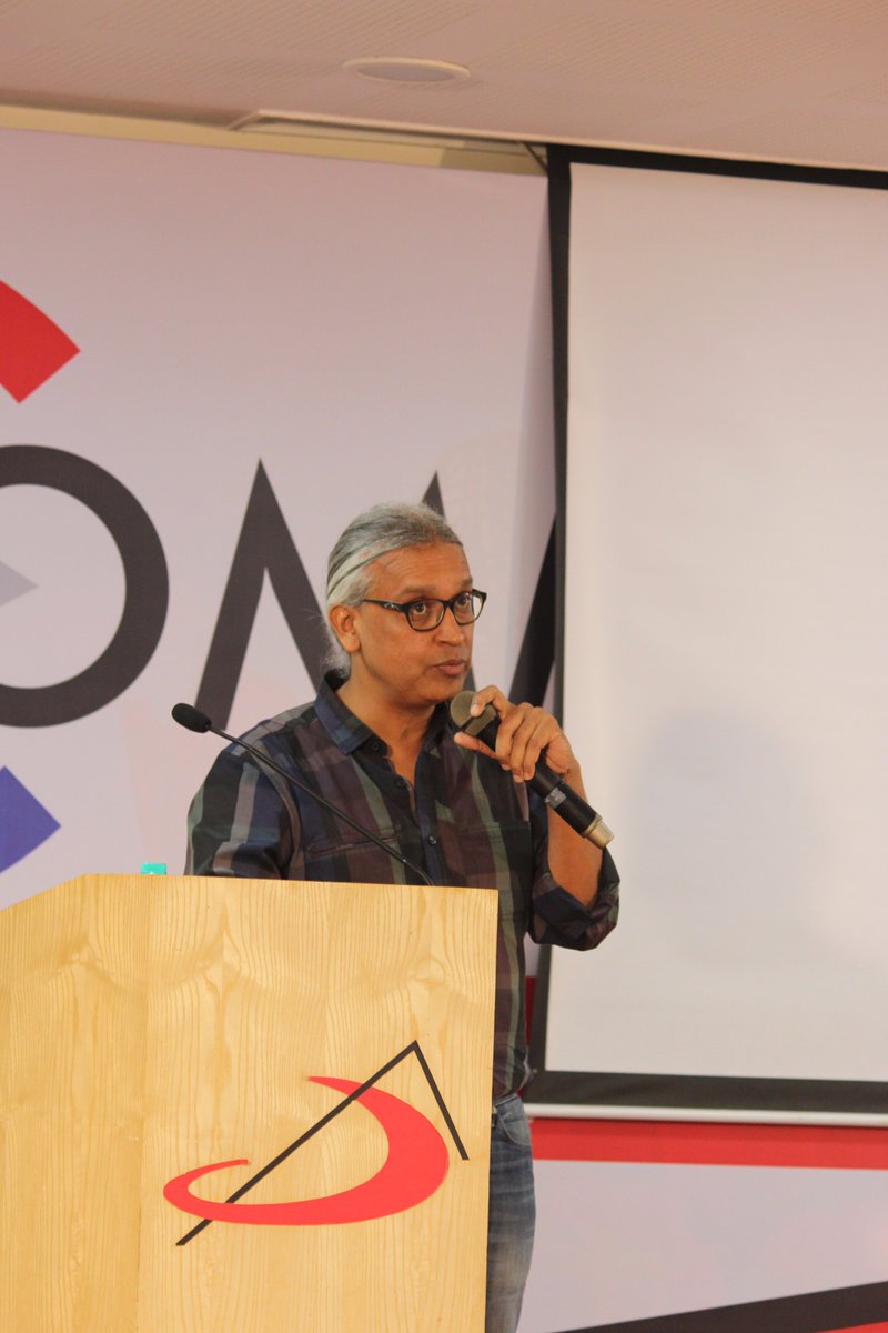 stpaulsice's tweet photo. Thanking Mr. Raj Nair for his eye opening and fun talk on Advertising #CommFest17 https://t.co/GFuF3Ry8mN