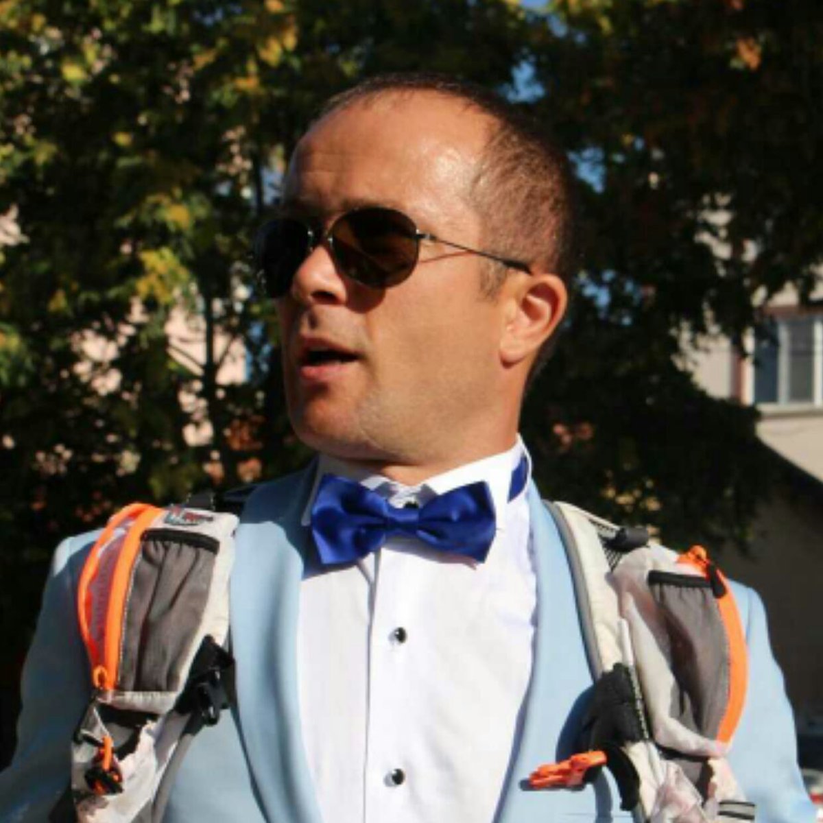 suitrunners's tweet photo. #bilalgül #limitsensin #altinyildizclassics #bilalgul #suitrunners #uzunkoşuzunyaşa #takimelbiseliultramaratoncu #takimelbiselimaratoncu https://t.co/fLZrxgz9Uq