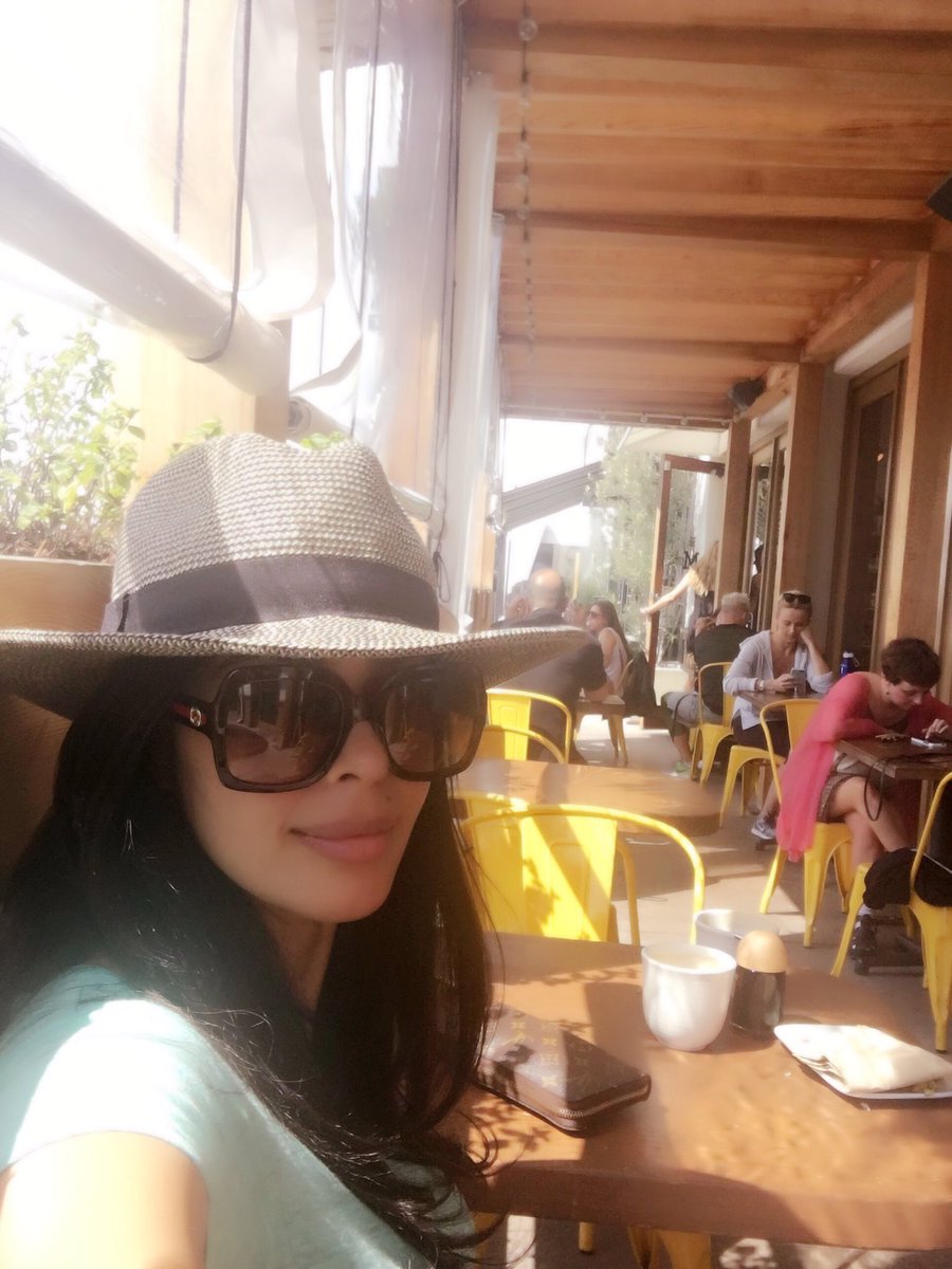 Hv a great weekend tweethearts XO 💙💙