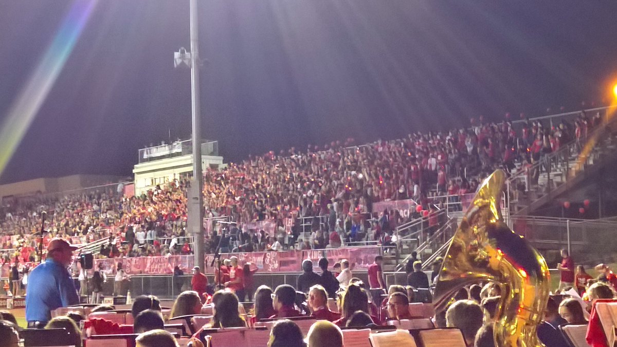 ptsa_king's tweet photo. Go King!!! Red Zone is having fun! #kingvspoly #igtbk https://t.co/ughB5MLFU0