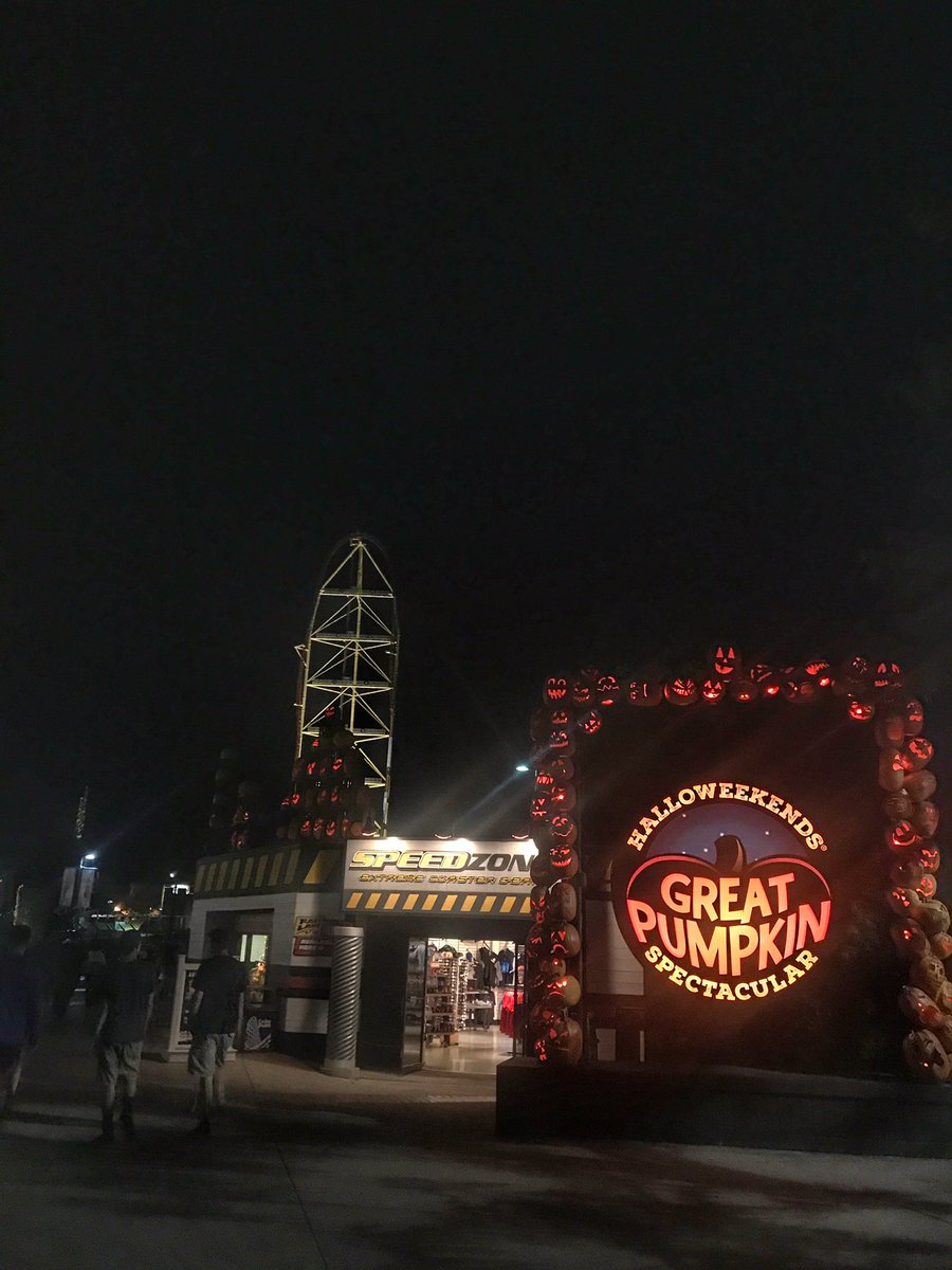 TheAdventureMom's tweet image. Pre #bloggycon17 fun at @cedarpoint @ShoresIslandsOH#lakeerielove