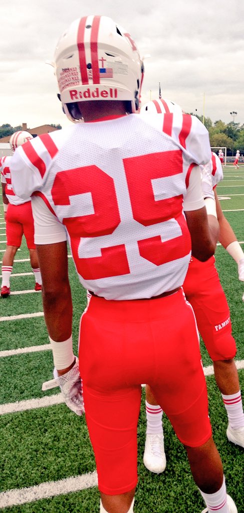 FH_Football's tweet image. Banks, Hoover, Smith, and Poling account the #Sentinels 6-TDs as they defeat Hollidaysburg 42-10...win their 28th consecutive win.