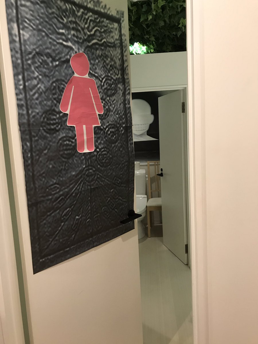 鋼の喫茶店 オフ会 V Twitter 内装のお知らせ トイレの向こうは真理の扉 皆様の対価は何でしょう