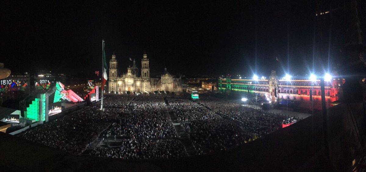 Les comparto una imagen del Zócalo previa al Grito de Independencia, #VivaMéxico #mm