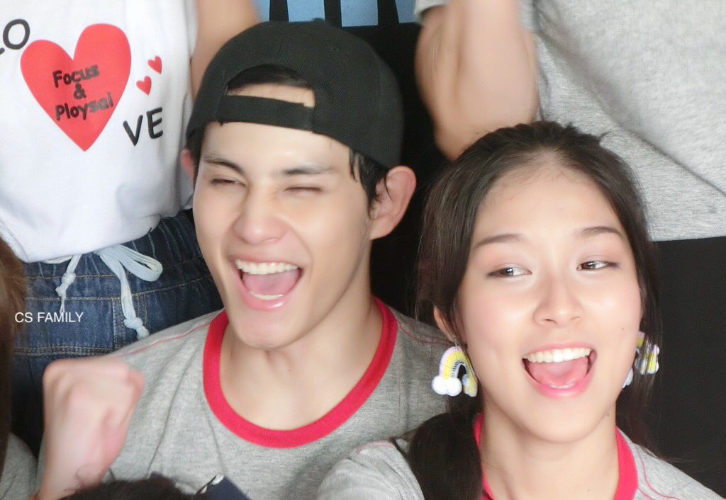 cussaifamily's tweet photo. โฟกัสที่หน้าเพ่ตัวหญ่ายจร้ามีความสุขน้า😂😂😂(เอาที่สบายจายจร้าลูกชาย)😉
#ทรูอาสากาญจนบุรี 
#CusSaiFamily 
#กัสใส https://t.co/14ftjUQIM6