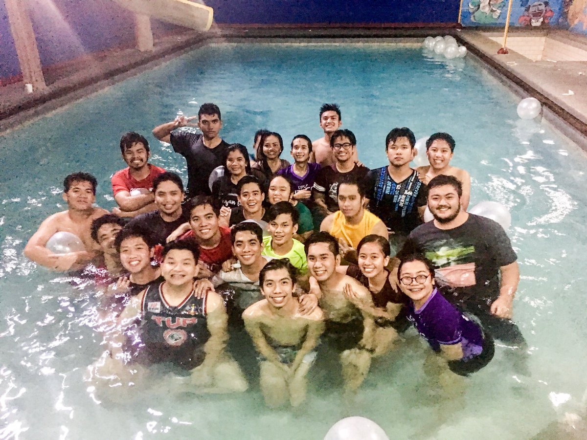 musargelyy's tweet photo. Solid anniv celeb w/ mah fave SELES hommiez ✨💯 #OSC1 
@oscingcomplete https://t.co/e1sFSbCrBf