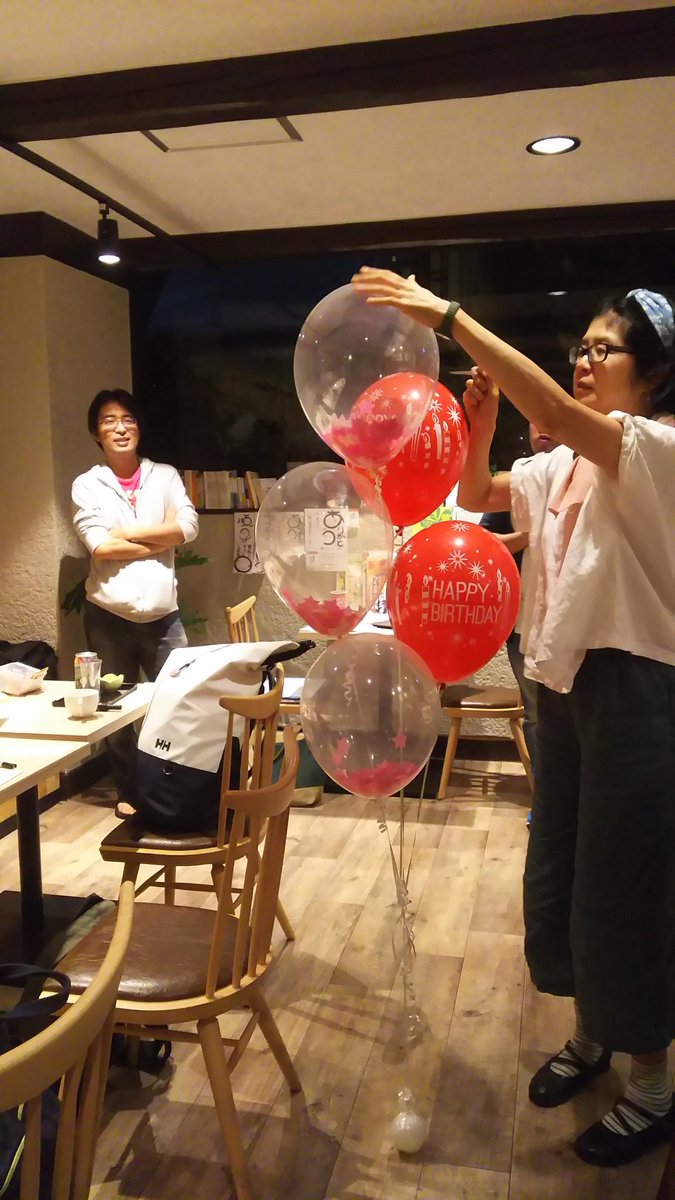 yotuba_cafe2017's tweet photo. 16日(土)
台風の近付く雨模様
モーニングは以外に
賑わいました

お昼からは静か
打ち合わせに来られる
お客様待ちです(^-^)

昨日は楽しい【わかば大喜利会2】
来られなかった方残念
3回目も 開催決定❤

10月27日仮決定は
上本町娯楽研究所
何が研究されるかな❓ https://t.co/n6hwk0mwgR