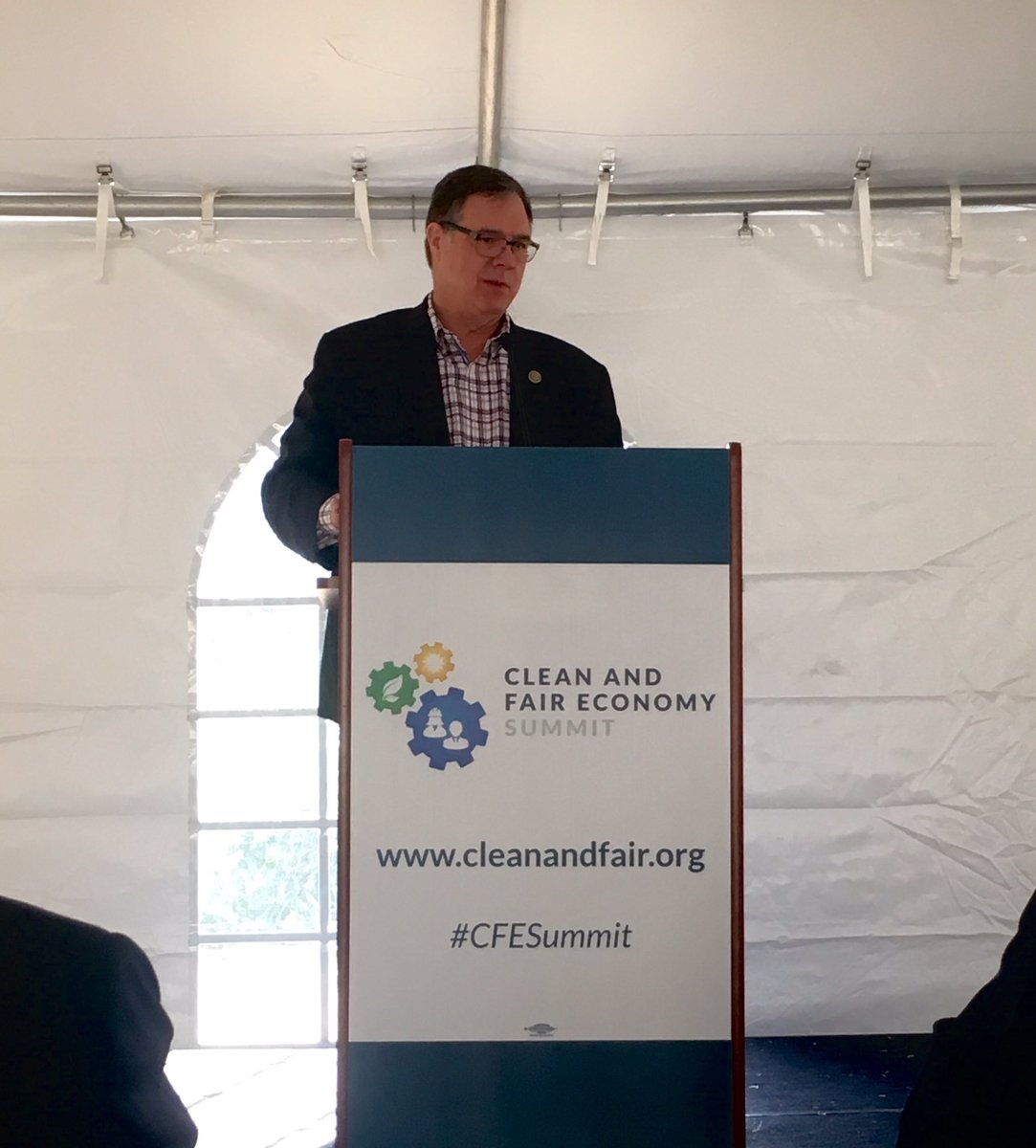 NeilTHartman's tweet photo. Great address by my congressman @RepDennyHeck "NAFTA, CAFTA and SHAFTA... oh wait, that one didn't pass, the TPP." First rate sir #CFESummit https://t.co/E6KRNwWJR7