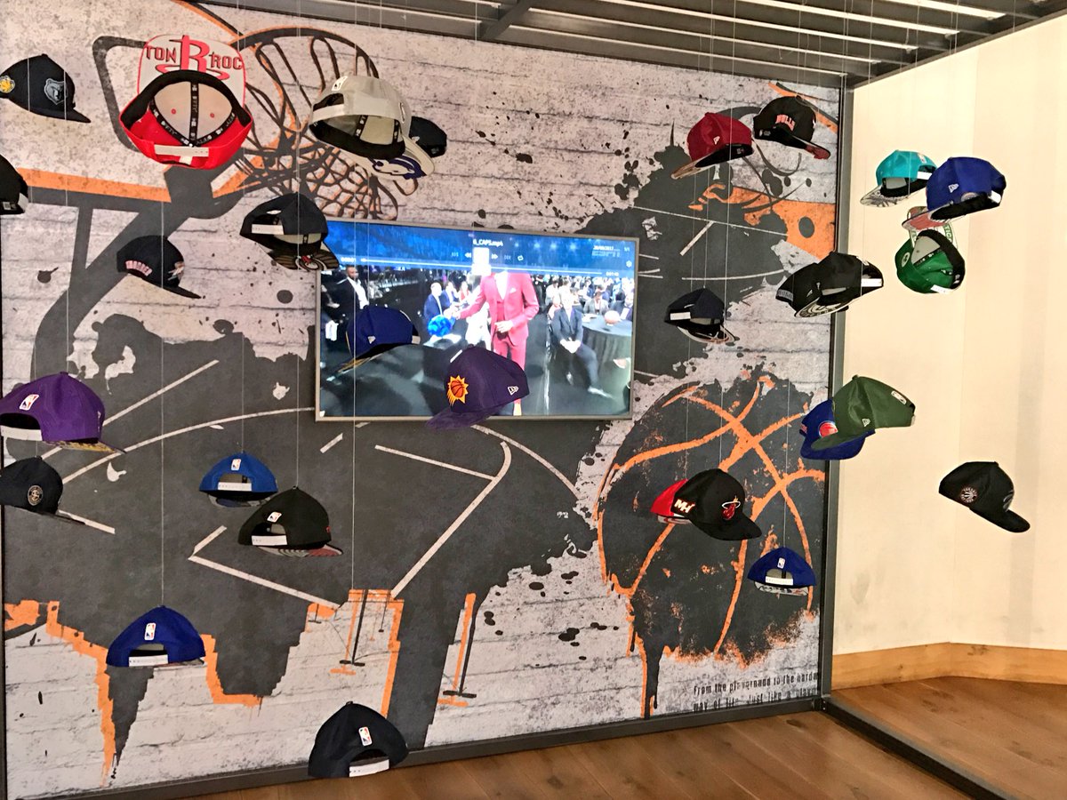 Se ami il basket e passi per #Milano prima del #1ottobre non puoi perderti la mostra #NBAOvertime: resterai a bocca aperta!
#SamsungDistrict