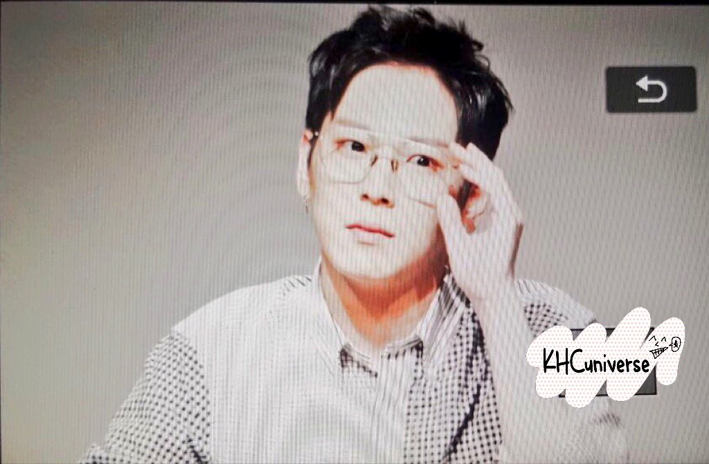 KHCuniverse's tweet photo. 170916 건대팬싸 프리뷰 
BAP_Himchan #HIMCHAN #힘찬 #BAP #HONEYMOON https://t.co/QqyFbWH4oD