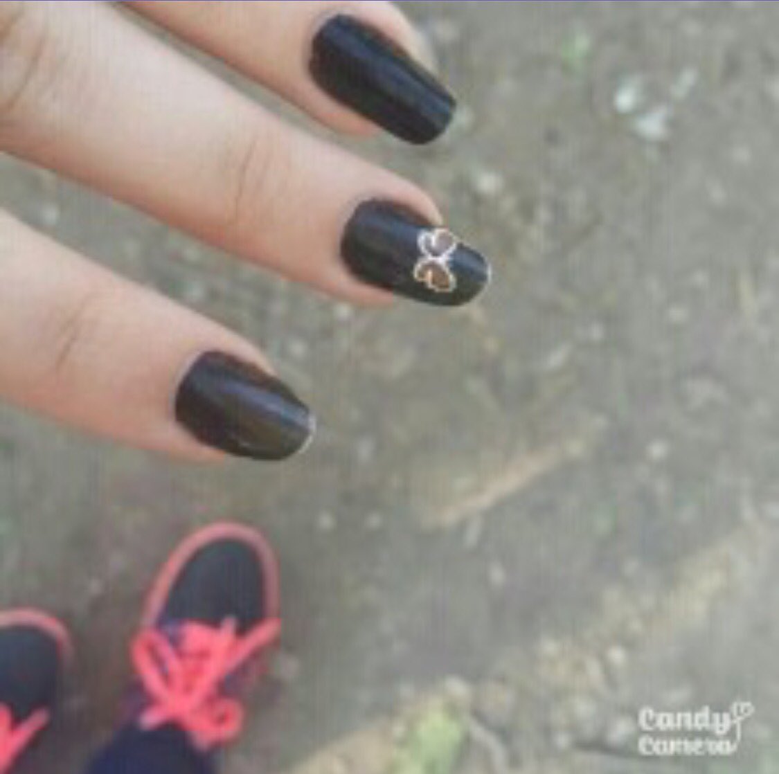 أفضل طريقة لتصفيه الماء العكر 
هي أن تتركه ...وشأنه