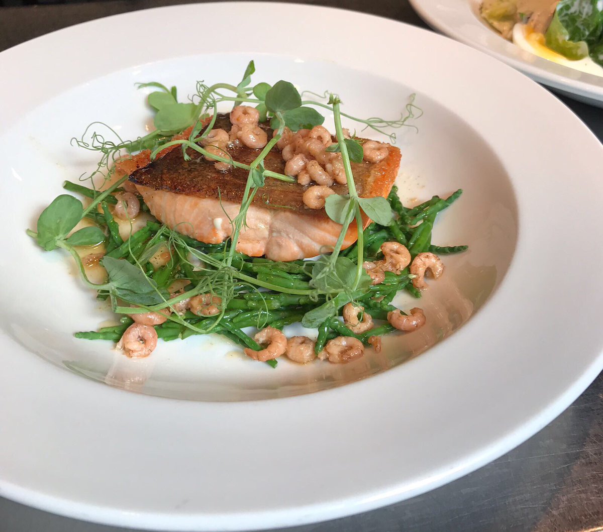 ChelseaBoy007's tweet image. #saturday #FamilyDay #lunch @TheAdCod #relax #endulge #foodie #booknow +44 20 7581 0005