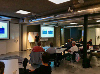 roycornelissen's tweet image. On to Xamarin.Forms with @GeertvdC  #XamarinDevDays  Amsterdam