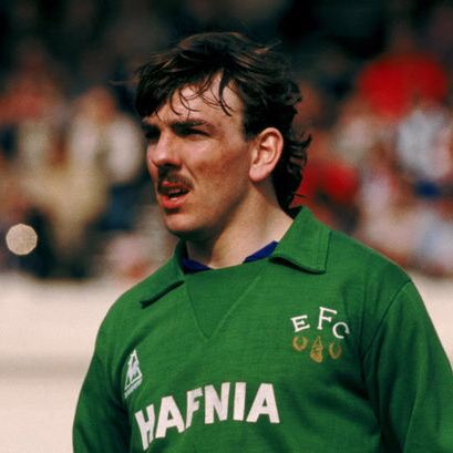 Happy 59th birthday to Everton legend Neville Southall! 